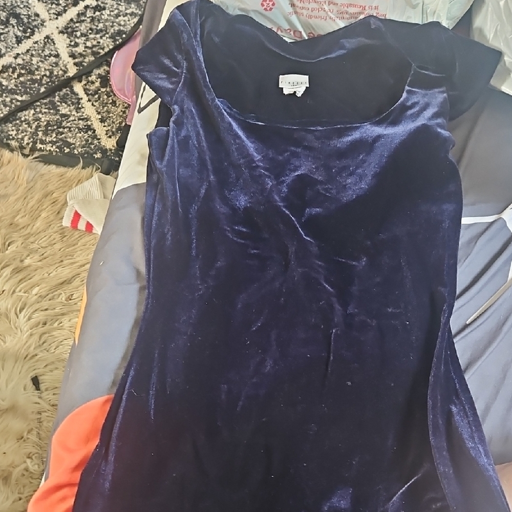 Finesse Midnight Velvet Dress